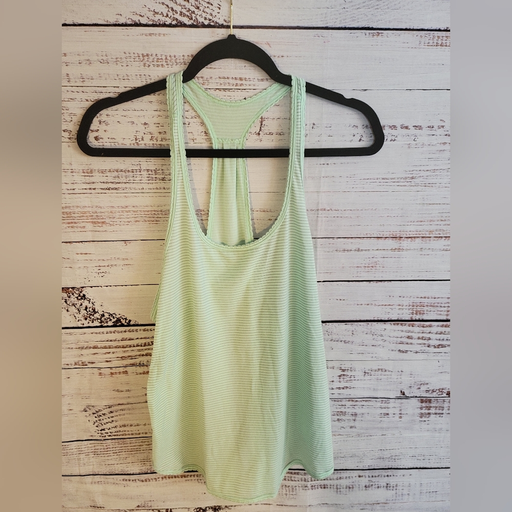 Lululemon S8 Scallop Tank top Green and Gray stripped